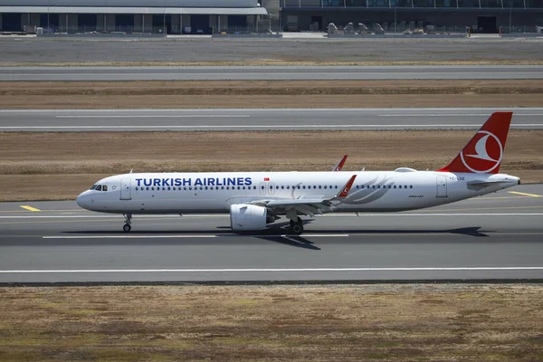 Istanbul Turkey August 2021 Turkish Airlines Airbus 321 271Nx 9452 — стоковое фото