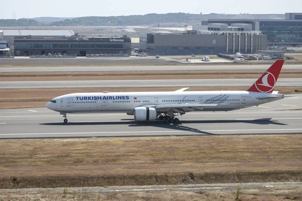 Istanbul Turkey Августа 2021 Turkish Airlines Boeing 777 3F2Er 40795 — стоковое фото