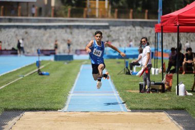 İSTANBUL, TURKEY - AĞUSTOS 08, 2021: Türkiye Atletizm Federasyonu Olimpiyat Eşiği sırasında tanımlanamayan atletler