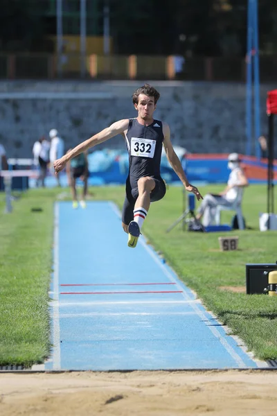 Istanbul Turkey Sierpień 2021 Nieokreślony Atleta Potrójny Skok Podczas Zawodów — Zdjęcie stockowe