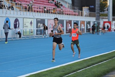 İSTANBUL, TURKEY - AĞUSTOS 07, 2021: Türkiye Atletizm Federasyonu Olimpiyat Eşiği sırasında koşan sporcular