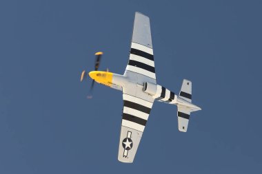 ESKISEHIR, TURKEY - 12 Eylül 2021: M.S.O Hava ve Uzay Müzesi Kuzey Amerika P-51 D Mustang Vahşi Frankie Sivrihisar SHG Hava Gösterisinde sergileniyor