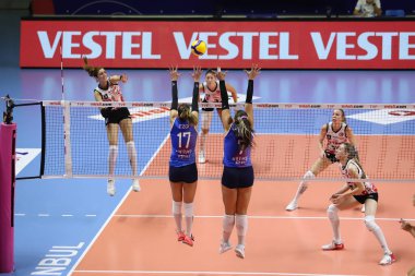 ISTANBUL, TURKEY - EPTEMBER 09, 2021: Türk Havayolları, Burhan Felek Spor Salonu 'nda Aydın Buyuksehir Belediyesi Sultanlar Ligi karşılaşmasına karşı