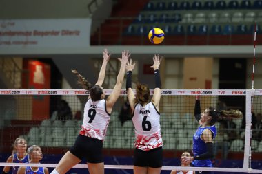 ISTANBUL, TURKEY - EPTEMBER 09, 2021: Türk Havayolları, Burhan Felek Spor Salonu 'nda Aydın Buyuksehir Belediyesi Sultanlar Ligi karşılaşmasına karşı