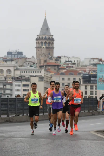 Istanbul Turkey November 2021 달리기 이스탄불 마라톤은 경주에서 포함한다 — 스톡 사진