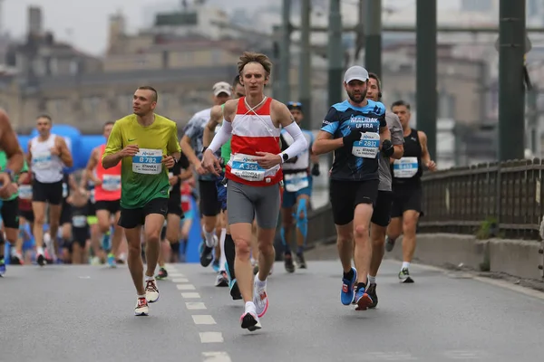 Istanbul Turquía Noviembre 2021 Atletas Corriendo Maratón Estambul Que Incluye — Foto de Stock