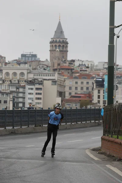 Istanbul Turkey November 2021 Skater Istanbul Marathon Which Includes Two — Stock Photo, Image