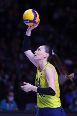 ANKARA, TURKEY - 18 Aralık 2021: Fenerbahçe Opet 'te Eda Erdem Dundar, Beşli Voleybol Kadınlar Kulübü Dünya Şampiyonası Vakfı Yarı Finali' ne karşı