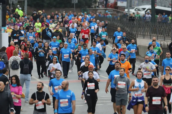 Istanbul Türkei November 2021 Die Athleten Laufen Istanbul Marathon Der — Stockfoto