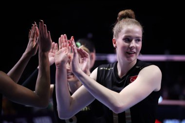 ANKARA, TURKEY - 18 Aralık 2021 Fenerbahçe Opet 'te Isabelle Haak, Beşli Voleybol Kadınlar Kulübü Dünya Şampiyonası' nda Vakıfbank Yarı Finali 'ne karşı