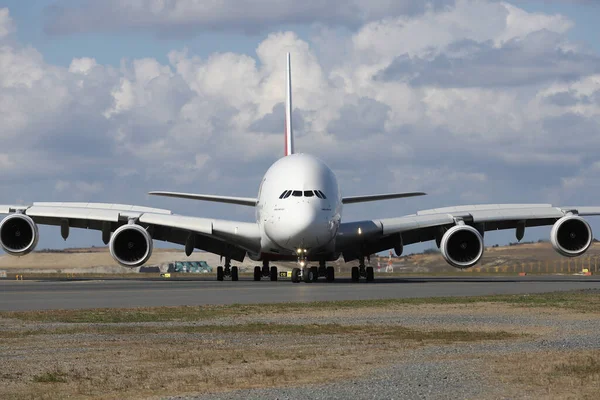 Istanbul Turkey Οκτωβρίου 2021 Προσγείωση Airbus A380 842 Της Emirates — Φωτογραφία Αρχείου