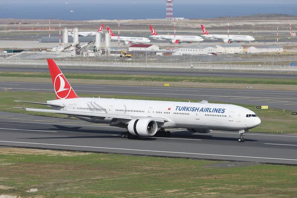 Istanbul Turquie Octobre 2021 Atterrissage Boeing 777 3F2Er 44122 Turkish — Photo