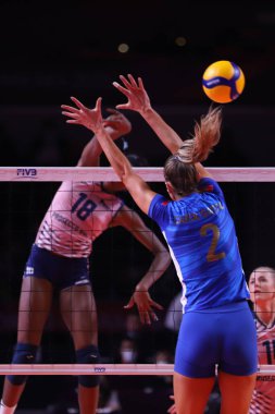 ANKARA, TURKEY - 18 Aralık 2021: Caroline Gattaz, Itambe Minas vs Imoco Volley Conegliano yarı final karşılaşmasında FiVB Voleybol Kadınlar Kulübü Dünya Şampiyonası