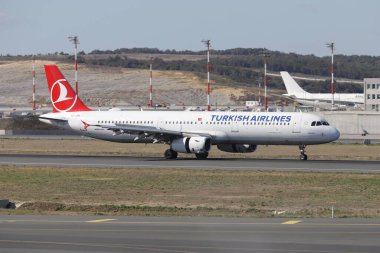 ISTANBUL, TURKEY - ECTOBER 05, 2021: Türk Havayolları Airbus A321-231 (CN 4654) İstanbul Uluslararası Havaalanına indi.