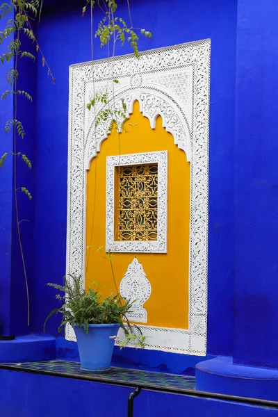 Marakeş City, Fas 'taki Majorelle Garden' daki Blue Villa House.