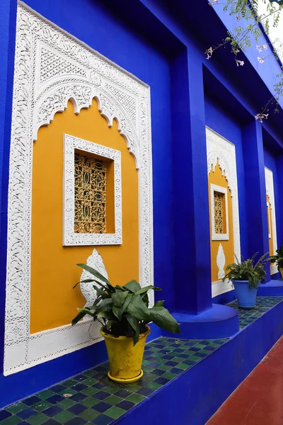 Marakeş City, Fas 'taki Majorelle Garden' daki Blue Villa House.