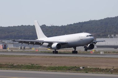 ISTANBUL, TURKEY - ECTOBER 05, 2021: Solinair Airbus A300-605RF (CN 532) İstanbul Uluslararası Havaalanına indi.