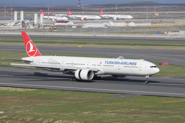 Istanbul Turquie Octobre 2021 Atterrissage Boeing 777 3F2Er 40711 Turkish — Photo