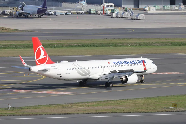 Istanbul Turquie Octobre 2021 Atterrissage Airbus A321 271Nx 9082 Turkish — Photo