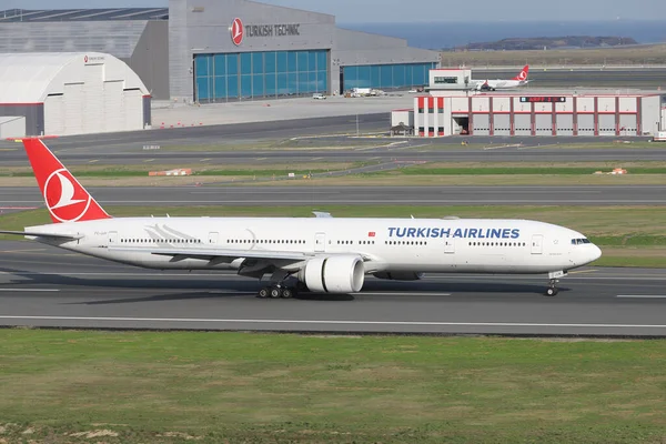 Istanbul Turkey Октября 2021 Turkish Airlines Boeing 777 3F2Er 44119 — стоковое фото