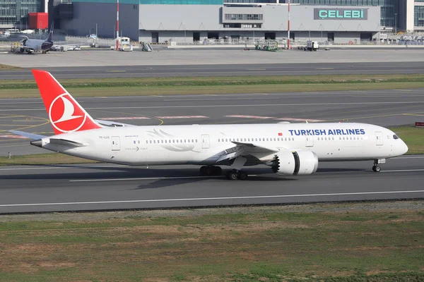Istanbul Turkey Октября 2021 Turkish Airlines Boeing 787 65807 Посадка — стоковое фото
