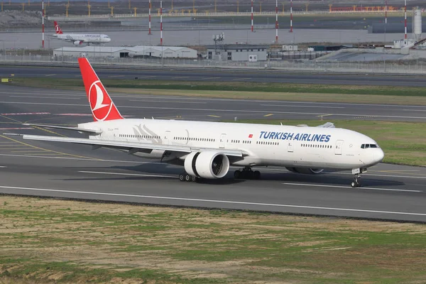 Istanbul Turkey October 2021 Turkish Airlines Boeing 777 3F2Er 44119 — стоковое фото