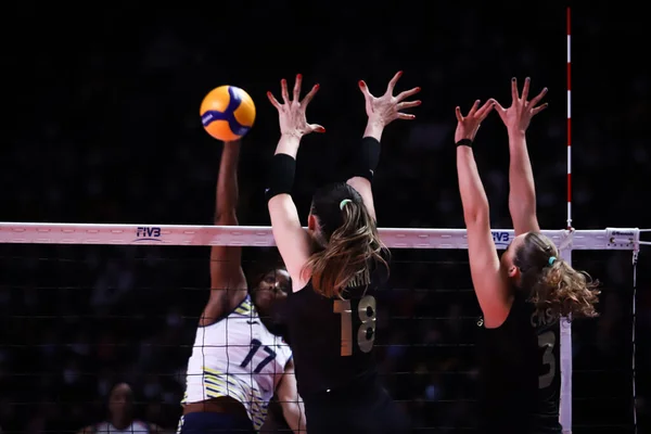 Ankara Turkey December 2021 Zehra Gunes Cansu Ozbay Action Vakifbank — Stock Photo, Image