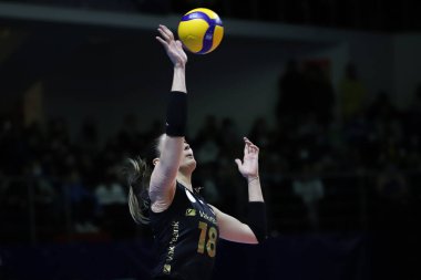 ISTANBUL, TURKEY - 23 Ocak 2022: Zehra Gunes Burhan Felek Spor Salonu 'nda Fenerbahçe Opet vs Vakıfbank Türkiye Sultanlar Ligi karşılaşmasında görev yaptı