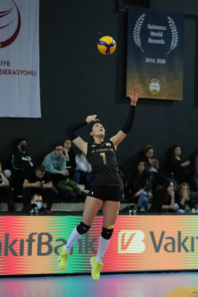 Istanbul Turkey March 2022 Buket Gulubay Serves Vakifbank Ptt Turkish — Stok fotoğraf