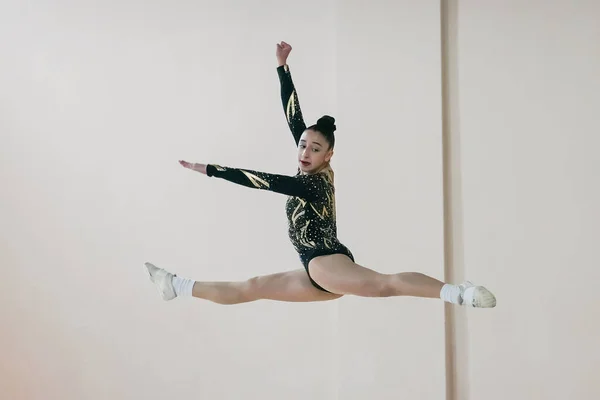 Istanbul Turkey April 2022 Undefined Athlete Performs Aerobic Gymnastics Turkish — 스톡 사진