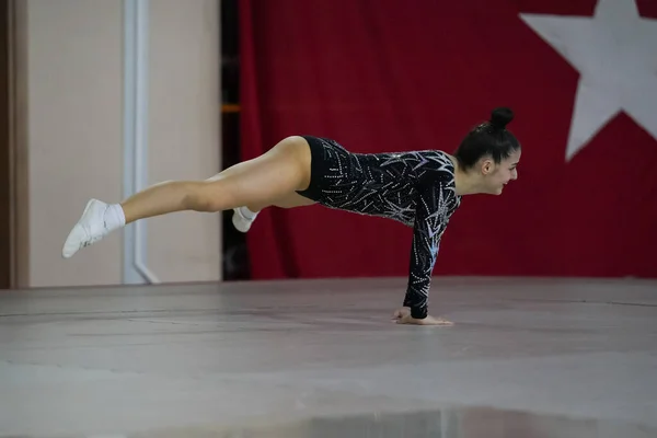 Istanbul Turkey April 2022 Undefined Athlete Performs Aerobic Gymnastics Turkish — Stock fotografie