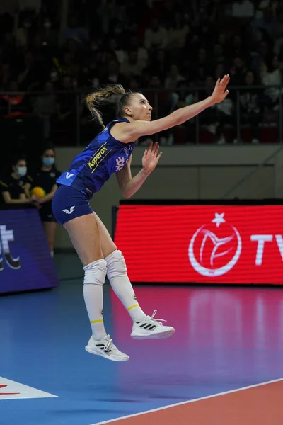 Istanbul Turkey April 2022 Meliha Ismailoglu Serves Fenerbahce Opet Vakifbank — Foto de Stock