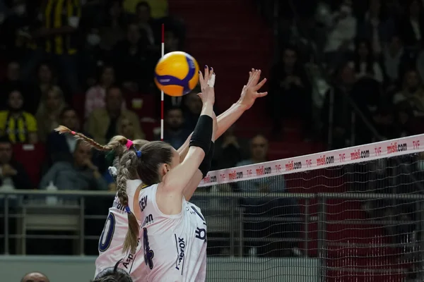 Istanbul Turkey April 2022 Arina Fedorovtseva Eda Erdem Dundar Action — 스톡 사진