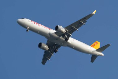 ISTANBUL, TURKEY - MAY 27, 2022: Pegasus Airlines Airbus 321-251NX (10611) landing to Istanbul Sabiha Gokcen Airport