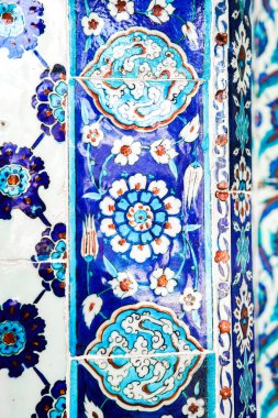 İstanbul 'un Rustem Pasa Camii' ndeki Mavi Döşemeler, Türkiye
