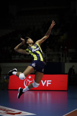 ISTANBUL, TURKEY - 15 Şubat 2022: Melissa Vargas, Burhan Felek Spor Salonu 'nda Fenerbahçe Opet - Beziers Volley Şampiyonlar Ligi Şampiyonlar Ligi Volesi karşılaşmasında görev yapıyor
