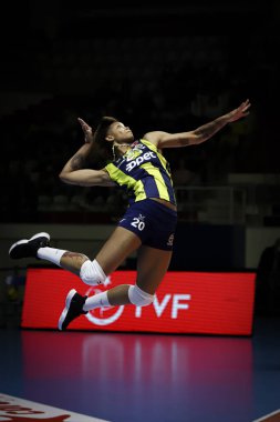 ISTANBUL, TURKEY - 15 Şubat 2022: Melissa Vargas, Burhan Felek Spor Salonu 'nda Fenerbahçe Opet - Beziers Volley Şampiyonlar Ligi Şampiyonlar Ligi Volesi karşılaşmasında görev yapıyor
