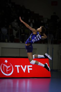 ISTANBUL, TURKEY - Şubat 07, 2022: Melissa Vargas, Burhan Felek Spor Salonu 'nda Türk Hava Yollari - Fenerbahçe Opet Türkiye Sultanlar Ligi karşılaşmasında görev yaptı