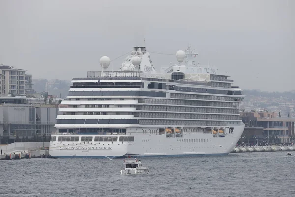 Istanbul Turkey November 2021 Regent Cruiseschip Seven Seas Splendor Haven — Stockfoto