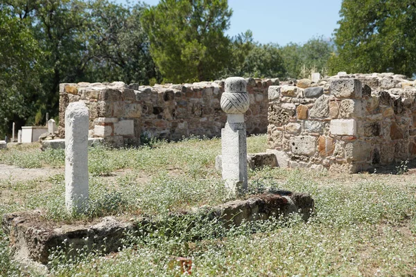 トルコのデニズリ市にある古い墓地 — ストック写真