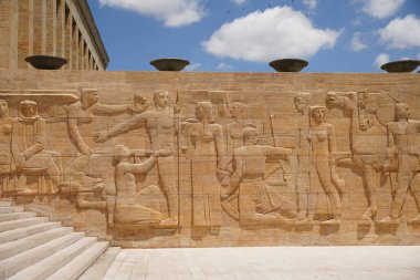 Ankara 'da Mustafa Kemal Atatürk' ün Anitkabir mozolesinde yardım, Türkiye