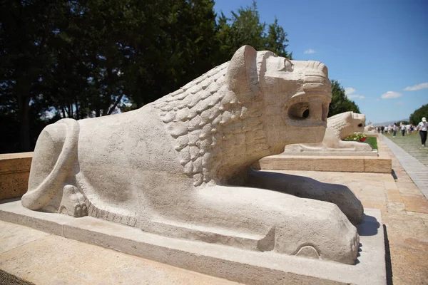 Lion Sculpture Located Road Lions Anitkabir Ankara City Turkiye — Photo