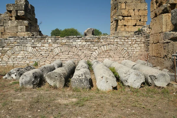 Χατριανά Λουτρά Στην Αφροδίτη Αρχαία Πόλη Στην Γκέιρε Αϊντίν Τουρκίγιε — Φωτογραφία Αρχείου