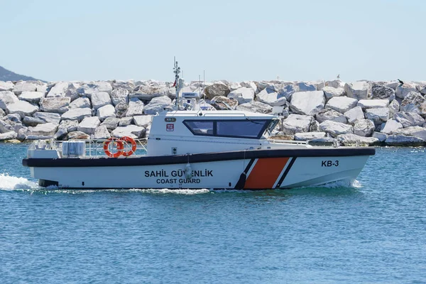 Istanbul Turquía Julio 2022 Guardia Costera Turca Patrulla Barcos Ciudad —  Fotos de Stock