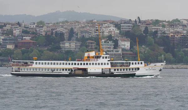 Istanbul Turquia Abril 2022 Sehir Hatlari Ferry Estreito Bósforo Sehir — Fotografia de Stock