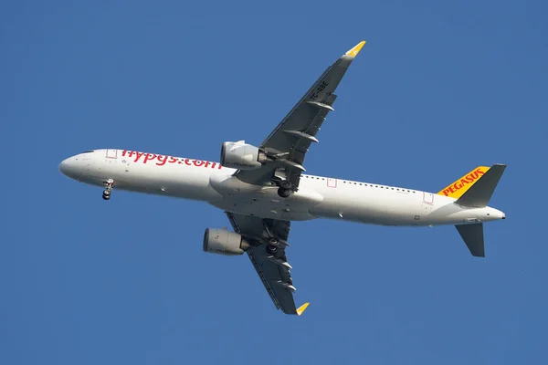 Istanbul Turkey May 2022 Pegasus Airlines Airbus 321 251Nx 9462 — Stock Photo, Image