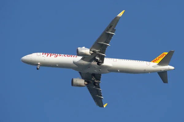 Istanbul Turkey May 2022 Pegasus Airlines Airbus 321 251Nx 10611 — Stock Photo, Image