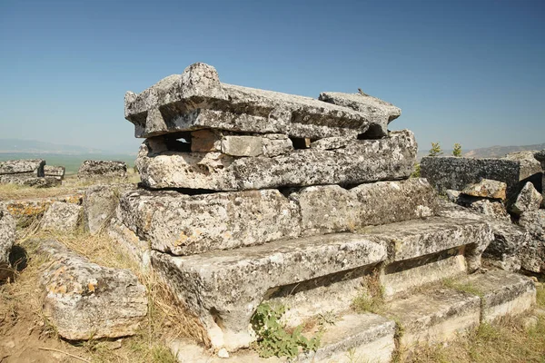 トルコのデニズリ市パムッカレのヒエラポリス古代都市の墓 — ストック写真