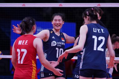 ANKARA, TURKIYE - Haziran 04, 2022: Çin 'de Wang Yunlu, Ankara Arena' da İtalya VNL Havuz Maçı 'na karşı