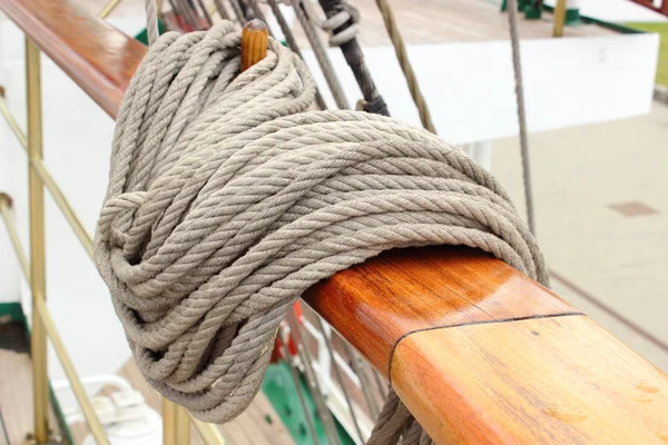 Closeup of thick ropes on sailboat — Stock Photo, Image